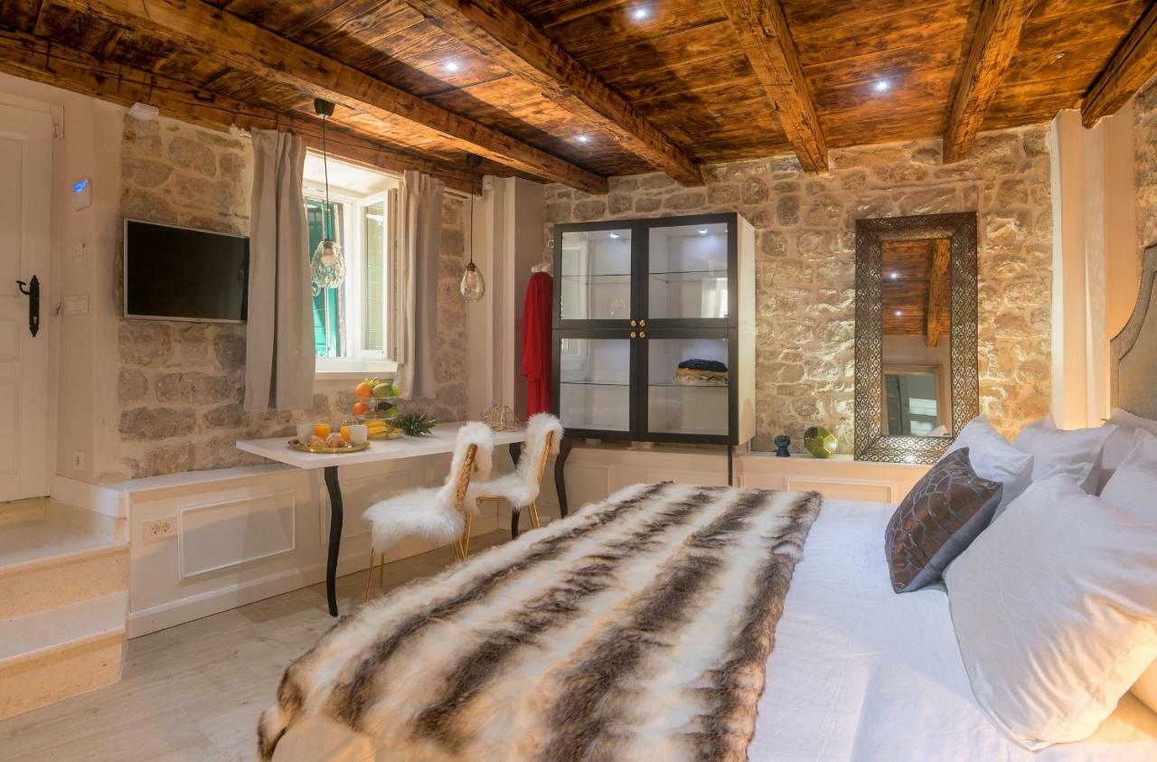 Balturio Boutique 4 Stars Properties In The Center Kaštela Exteriör bild