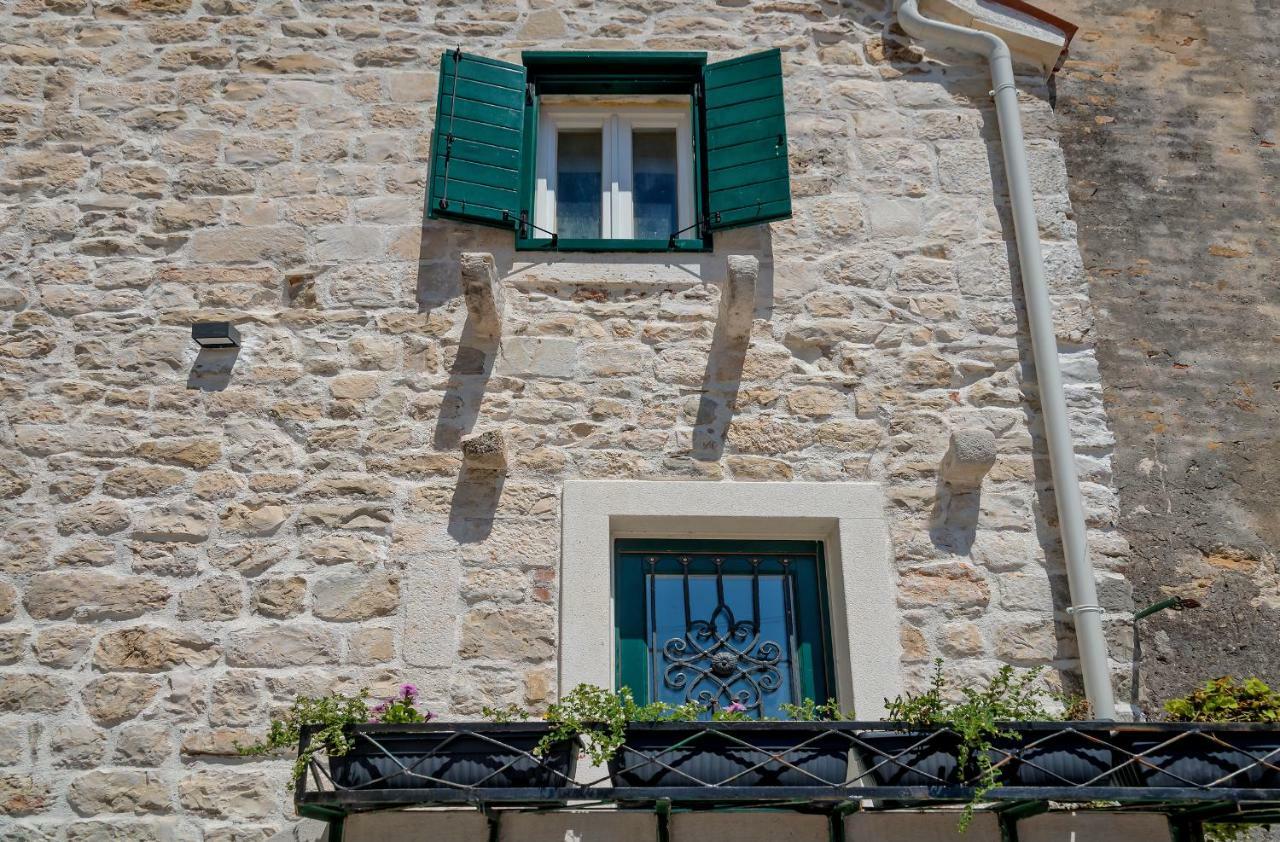 Balturio Boutique 4 Stars Properties In The Center Kaštela Exteriör bild